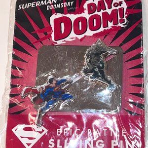 Superman Doomsday DAY OF DOOM! Epic Battle Sliding Pin